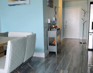 801 S Ocean Drive - Photo Thumbnail 5