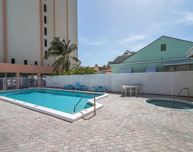 801 S Ocean Drive - Photo Thumbnail 12