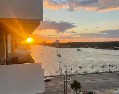 801 S Ocean Drive - Photo Thumbnail 11