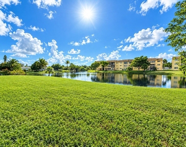 8345 Sunrise Lakes Boulevard - Photo Thumbnail 9