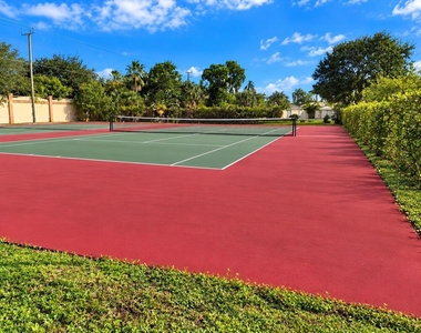 8345 Sunrise Lakes Boulevard - Photo Thumbnail 19