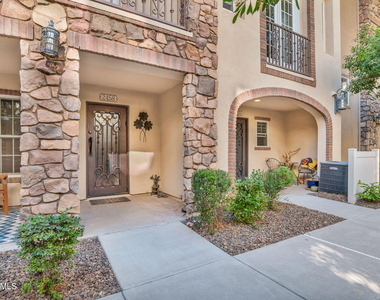 2458 E Roma Avenue - Photo Thumbnail 1