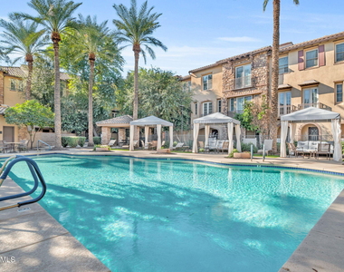 2458 E Roma Avenue - Photo Thumbnail 23