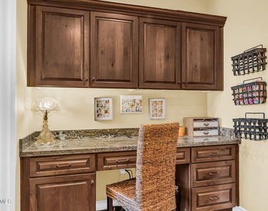 2458 E Roma Avenue - Photo Thumbnail 16