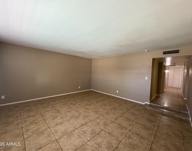 3828 W Lane Avenue - Photo Thumbnail 8