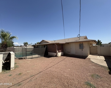 3828 W Lane Avenue - Photo Thumbnail 1