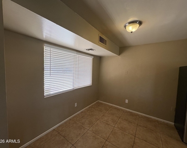 3828 W Lane Avenue - Photo Thumbnail 6