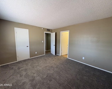3828 W Lane Avenue - Photo Thumbnail 10