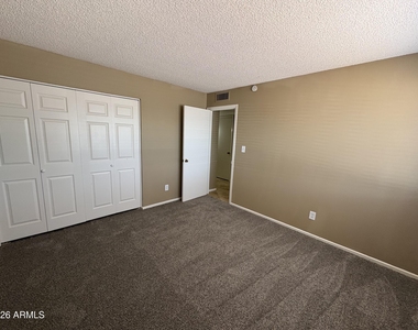 3828 W Lane Avenue - Photo Thumbnail 13