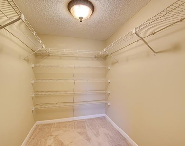 8735 Ramblewood Drive - Photo Thumbnail 6
