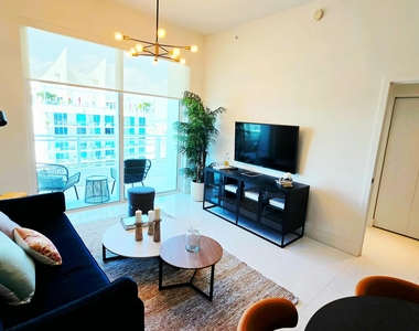 1080 Brickell Avenue - Photo Thumbnail 20
