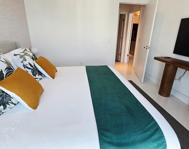 1080 Brickell Avenue - Photo Thumbnail 33