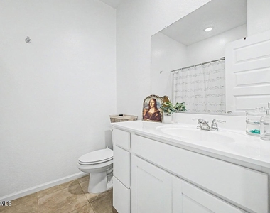 15587 W Kendall Street - Photo Thumbnail 16