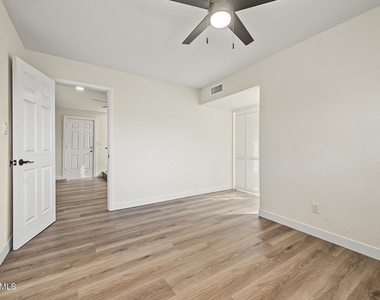 1309 W 7th Place - Photo Thumbnail 35