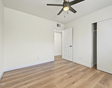 1309 W 7th Place - Photo Thumbnail 22