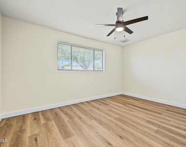 1309 W 7th Place - Photo Thumbnail 23