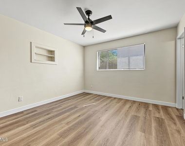 1309 W 7th Place - Photo Thumbnail 14