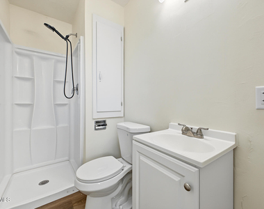 1309 W 7th Place - Photo Thumbnail 17