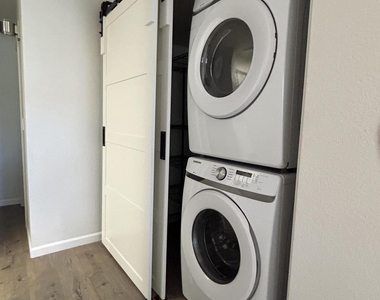 1222 W Baseline Road - Photo Thumbnail 9