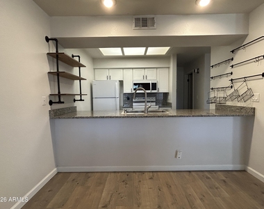1222 W Baseline Road - Photo Thumbnail 5