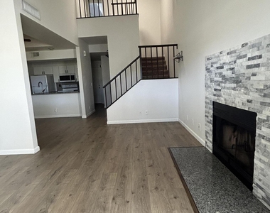 1222 W Baseline Road - Photo Thumbnail 2