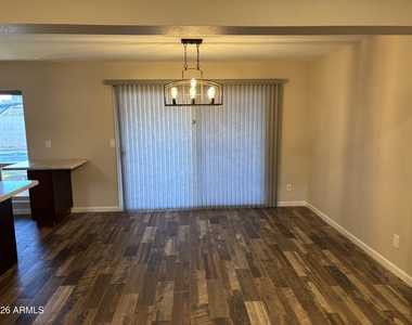 6701 E Kelton Lane - Photo Thumbnail 7