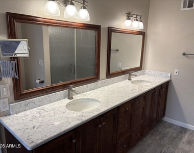 6701 E Kelton Lane - Photo Thumbnail 23