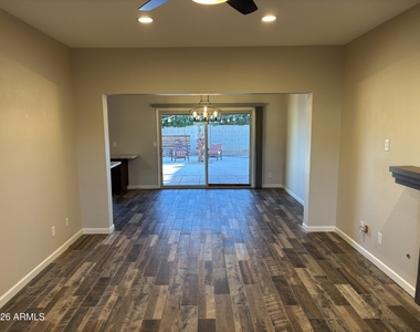 6701 E Kelton Lane - Photo Thumbnail 4