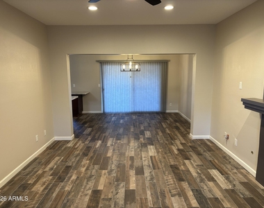 6701 E Kelton Lane - Photo Thumbnail 5