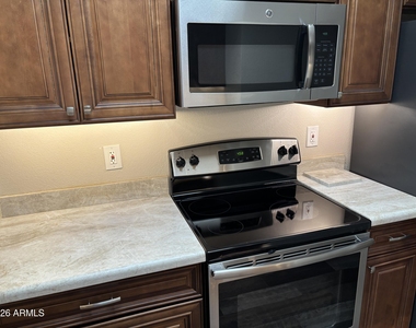 6701 E Kelton Lane - Photo Thumbnail 16