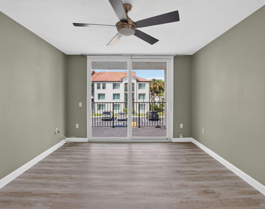 213 Villa Circle - Photo Thumbnail 11