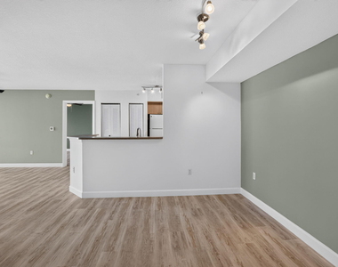 213 Villa Circle - Photo Thumbnail 8