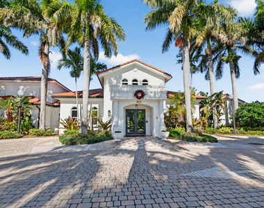 213 Villa Circle - Photo Thumbnail 35