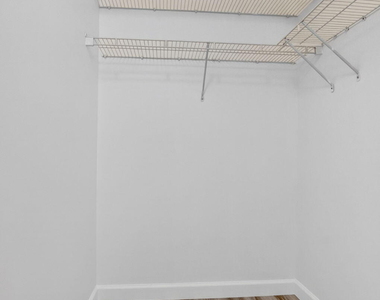 213 Villa Circle - Photo Thumbnail 21