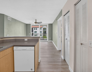 213 Villa Circle - Photo Thumbnail 15