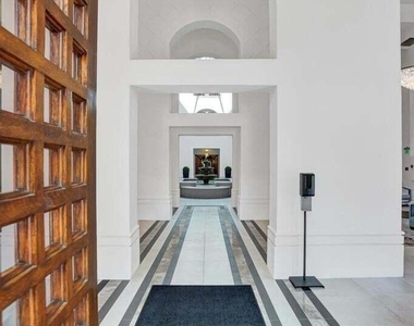 100 Se 5th Avenue - Photo Thumbnail 31