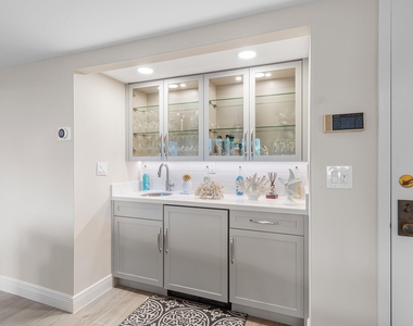 100 Se 5th Avenue - Photo Thumbnail 8