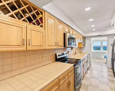 5100 N Ocean Boulevard - Photo Thumbnail 9