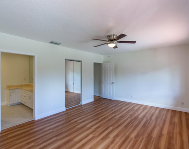 1036 Staghorn Street - Photo Thumbnail 13