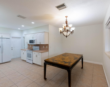 1036 Staghorn Street - Photo Thumbnail 5