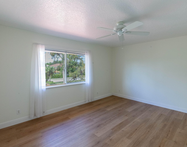 1036 Staghorn Street - Photo Thumbnail 20