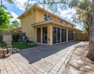 1036 Staghorn Street - Photo Thumbnail 28