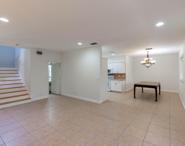 1036 Staghorn Street - Photo Thumbnail 4