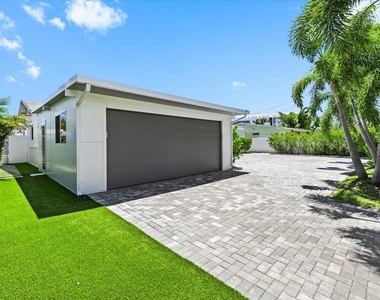 1322 Cordova Road - Photo Thumbnail 4