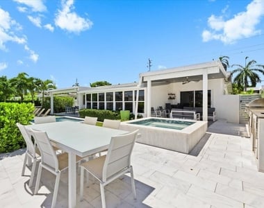 1322 Cordova Road - Photo Thumbnail 37