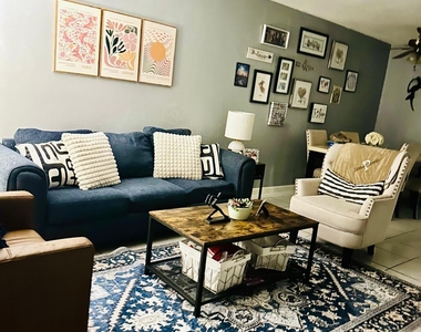 820 N Golf Drive - Photo Thumbnail 2