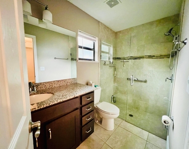 5713 Seagrape Drive - Photo Thumbnail 4