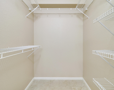 181 Sw Palm Drive - Photo Thumbnail 24