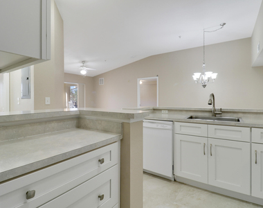 181 Sw Palm Drive - Photo Thumbnail 9
