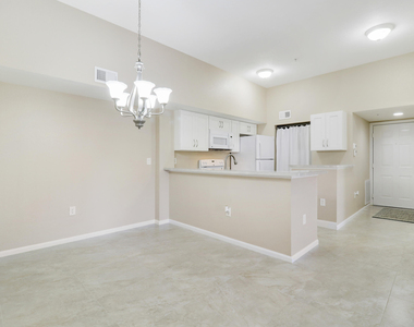181 Sw Palm Drive - Photo Thumbnail 3